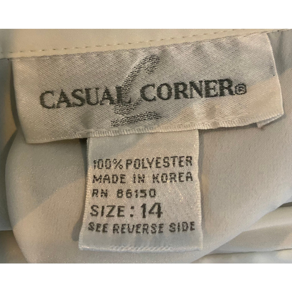 Casual Corner Womens Button-Down Shirt Sz 14 White Decorative Baroque Style Glam - Picture 13 of 14